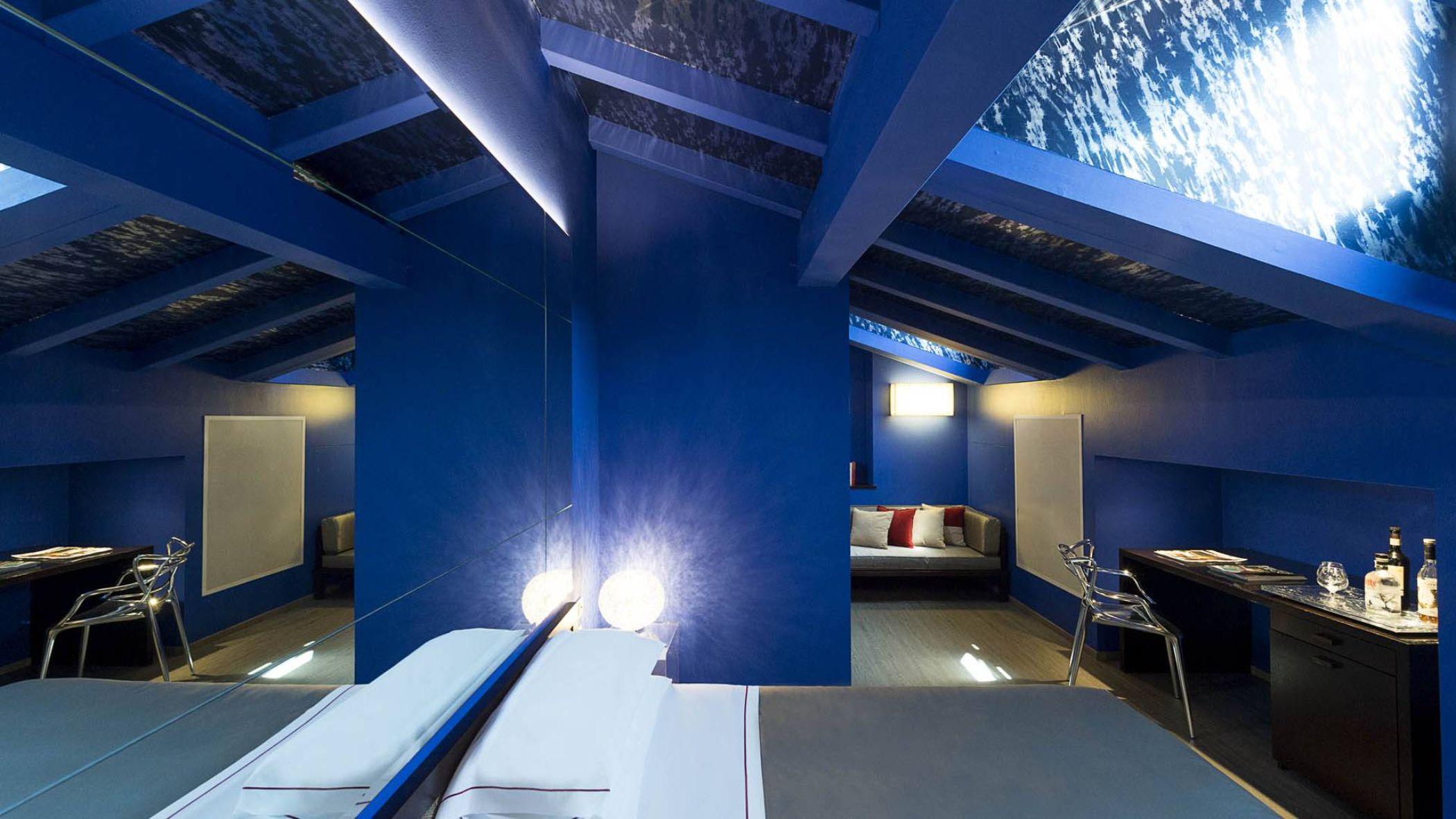 Phi Hotel